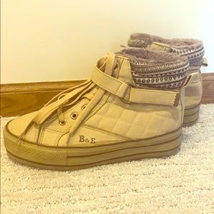 B&E everyday woman’s ankle boots